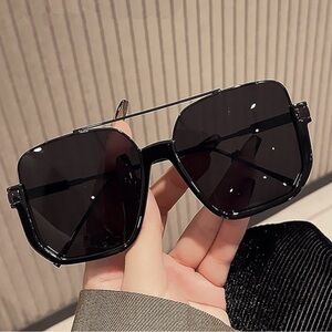 NEW Black Oversized Square Aviator Sunglasses - Unisex Accessories